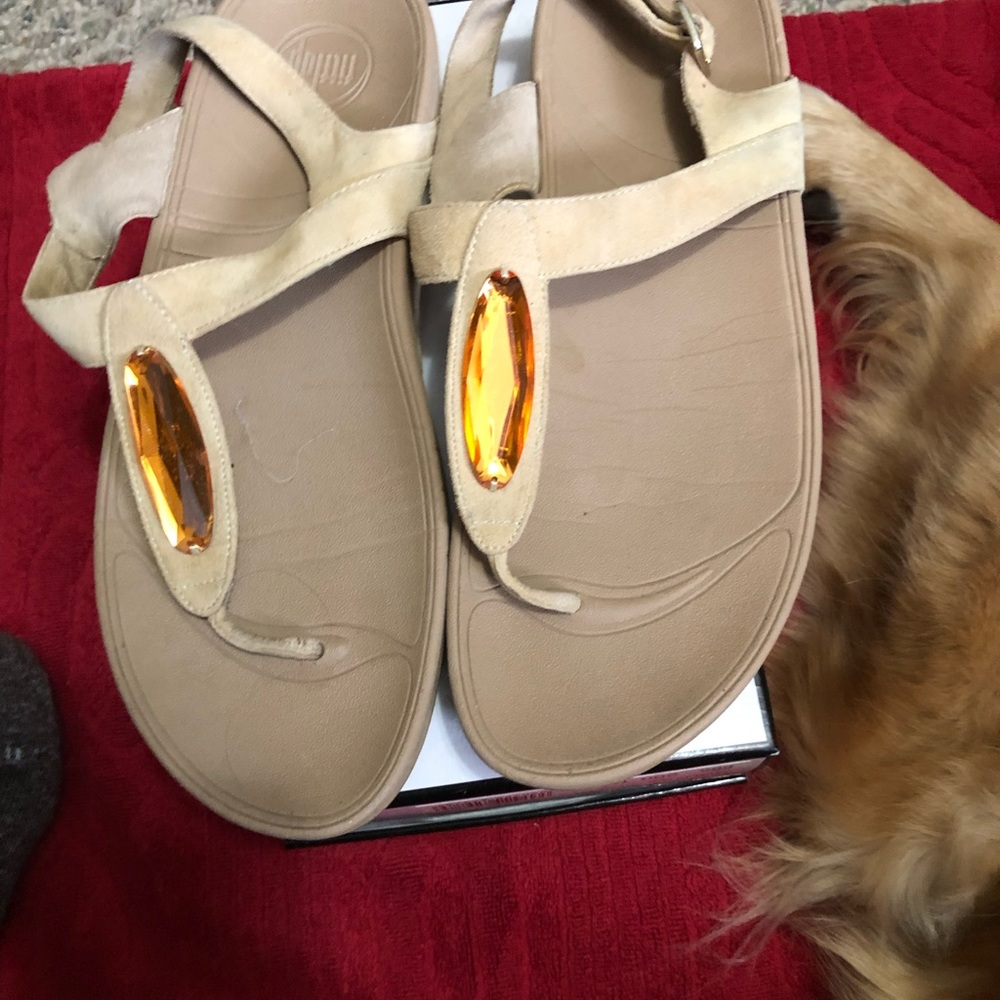 Women’s sandals vionic size 10 gently used